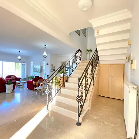4 Bedroom Deluxe Villa With Mountain And Sea View Kyrenia  Exterior photo