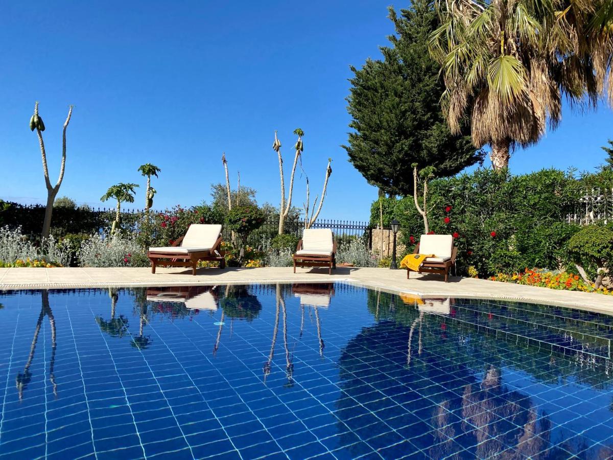 4 Bedroom Deluxe With Mountain And Sea View Вилла