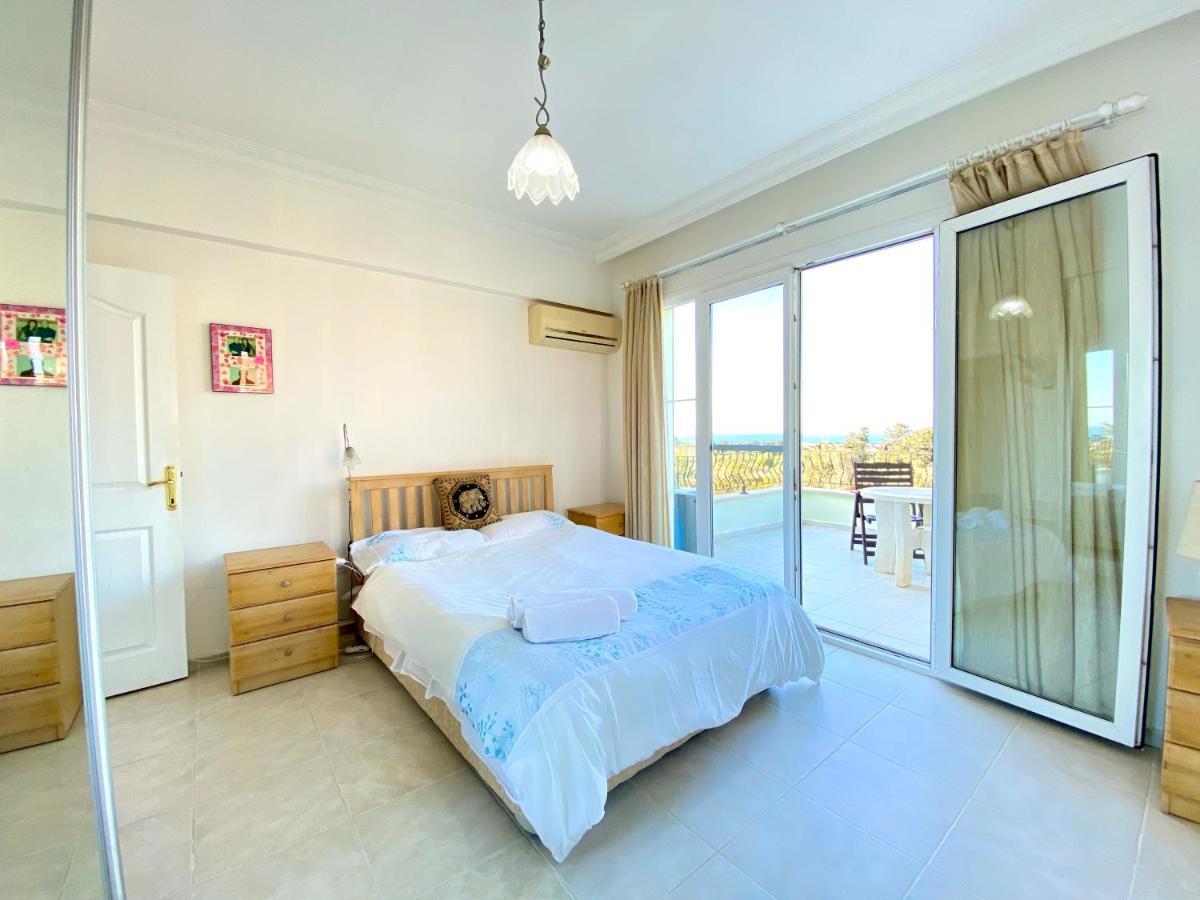 Вилла 4 Bedroom Deluxe With Mountain And Sea View Кирения