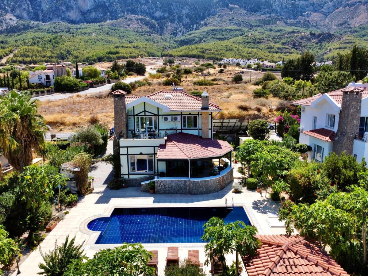 4 Bedroom Deluxe With Mountain And Sea View Вилла